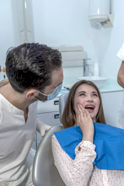 Best Walk-In Emergency Dental Services in Vinton, IA